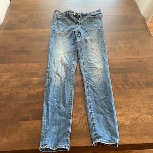American Eagle X-Long High Rise Skinny Jeans. No longer fit. Very comfortable!